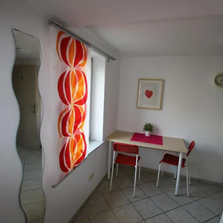 Haus99 Budget Pension & Apartments Fuerth Room photo