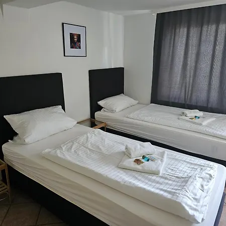 Ferienwohnung Haus99 Heiligenstrasse Fürth Exterior foto