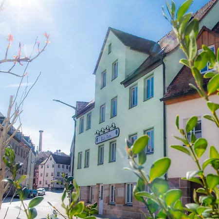Haus99 Budget Pension & Apartments Fuerth Exterior photo